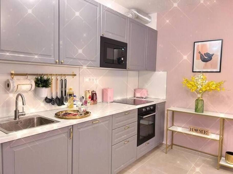 B104 - Liberty Bridge Lovely Home With Free Parking Budapest Extérieur photo